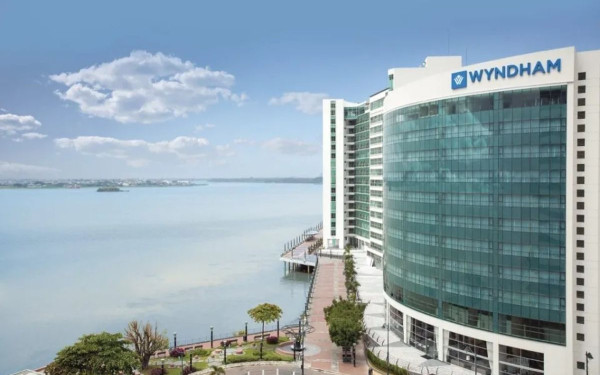 Wyndham Hotel & Resorts: Δημιουργεί το Ramada Residences στη Χαλκιδική - Συμφωνία με τον Oikos Property Developments