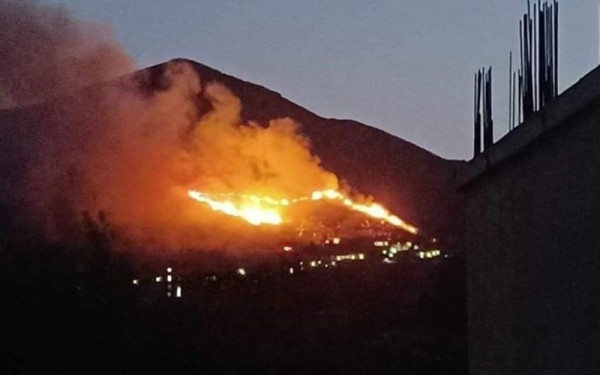 Ζάκυνθος: Άλλαξε πορεία η φωτιά λόγω των ισχυρών ανέμων - Κατευθύνεται στο χωριό Κερί