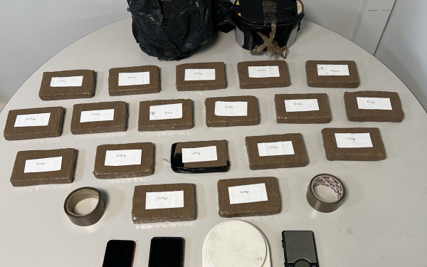 Θεσσαλονίκη: Διαμέρισμα «καβάτζα» ναρκωτικών είχε ένας 36χρονος - Κατασχέθηκαν πάνω από 9 κιλά ηρωίνης (φωτ.)