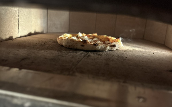 Θεσσαλονίκη: Σκοράρει η… πίτσα λόγω EURO 2024 - Κέρδισε στις εισπράξεις ο αγώνας Πορτογαλία - Γαλλία