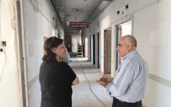 Χρύσα Αράπογλου: «Η κατασκευή της νέας πτέρυγας στο νοσοκομείο Άγιος Παύλος είναι ζωτικής σημασίας» (φωτ.)