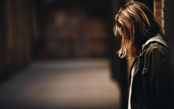 Θεσσαλονίκη: Γυναίκα μαχαίρωσε και δάγκωσε τον σύντροφο της μέσα σε διαμέρισμα Airbnb