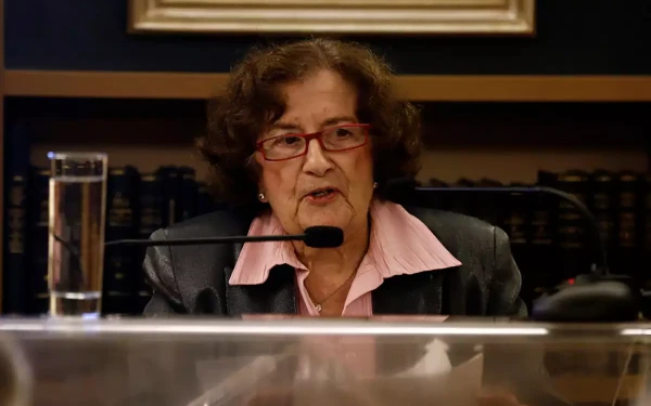 Πέθανε η Αλεξάνδρα Στεφανοπούλου: Είχε πάρει συνέντευξη από Καντάφι, Γκάντι και Σαντάμ