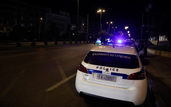 Χαλκιδική: Συνελήφθησαν 2 άνδρες και 1 παιδί - Έκλεβαν κοσμήματα από πολίτες για να τα «ασφαλίσουν»