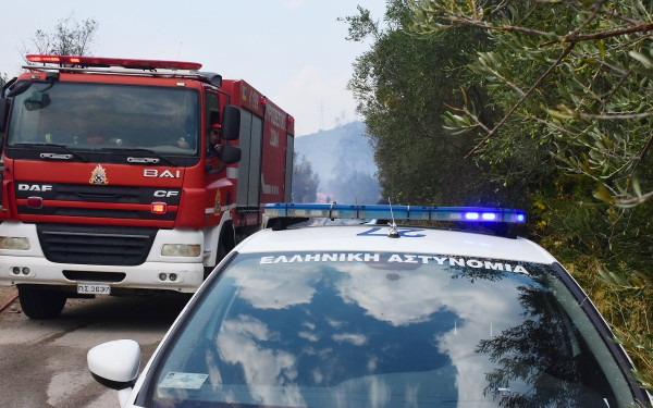 Άγιον Όρος: Φορτηγό έπεσε σε χαράδρα και άρπαξε φωτιά - Νεκρός ο οδηγός