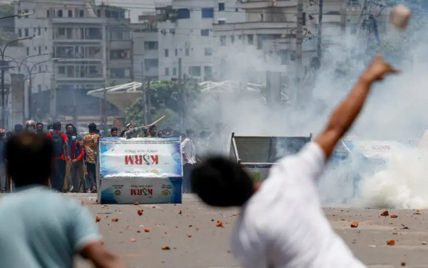 Χαμός στις φοιτητικές διαδηλώσεις στο Μπαγκλαντές - 32 νεκροί από τα πυρά αστυνομικών (βίντεο)