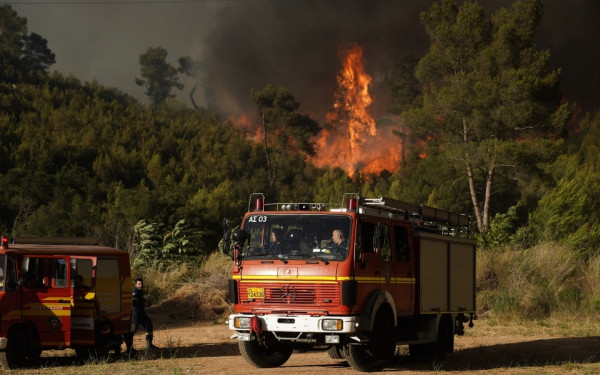 Στο «κόκκινο» το Σάββατο ο κίνδυνος πυρκαγιάς σε Αττική, Πελοπόννησο και Στερεά Ελλάδα