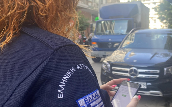 Θεσσαλονίκη: Τροχαία και Δημοτική Αστυνομία προχωρούν σε e-κλήσεις - Βήμα βήμα ο νέος τρόπος βεβαίωσης παράβασης
