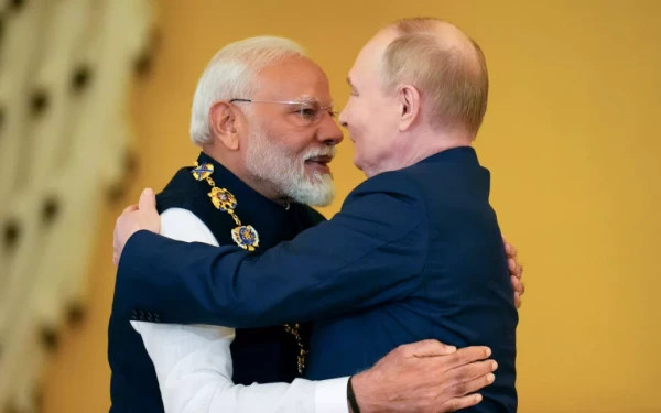 Συνάντηση Πούτιν - Μόντι: Η Μόσχα θα απαντήσει αν το Λονδίνο επιτρέψει στο Κίεβο να πλήξει τη Ρωσία με βρετανικά όπλα