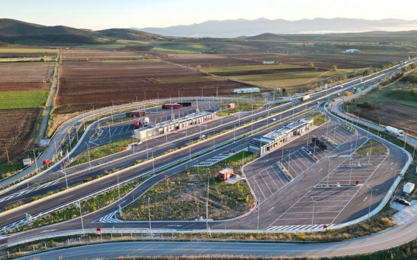 Χρ. Σταϊκούρας: Οι σταθμοί ασφαλούς στάθμευση φορτηγών συμβάλλουν στη βελτίωση της οδικής ασφάλειας