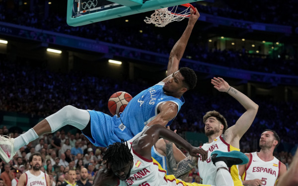 Ευρωμπάσκετ: Με Αντετοκούνμπο, Σλούκα και Ντόρσεϊ η Εθνική, εκτός ο Γουόκαπ