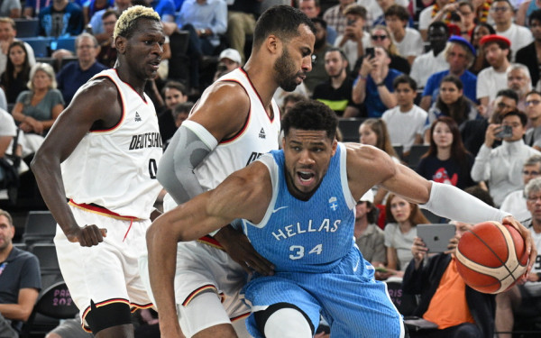 Ολυμπιακοί Αγώνες: Η παγκόσμια πρωταθλήτρια Γερμανία απέκλεισε την Ελλάδα από τα ημιτελικά του μπάσκετ (βίντεο)
