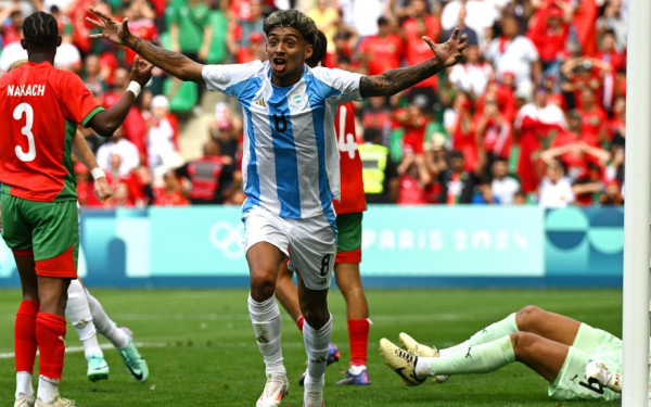 Ολυμπιακοί Αγώνες: Χάος στην ποδοσφαιρική πρεμιέρα - Επεισόδια και διακοπή στο ματς της Αργεντινής με το Μαρόκο (βίντεο)