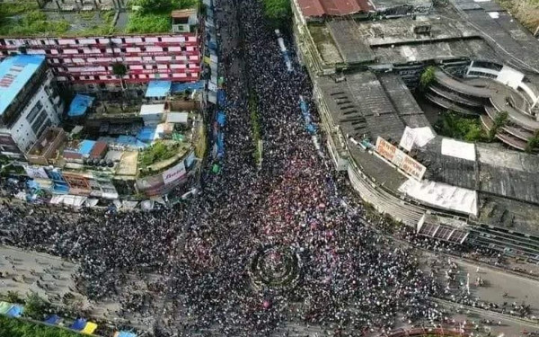 Μπανγκλαντές: Τουλάχιστον 77 νεκροί νεκροί και εκατοντάδες διαδηλωτές τραυματιες - «Τρομοκράτες» τους αποκαλεί η πρωθυπουργός Χασίνα (βίντεο)