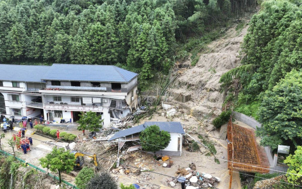 Κίνα: 11 νεκροί, 14 αγνοούμενοι από πλημμύρες