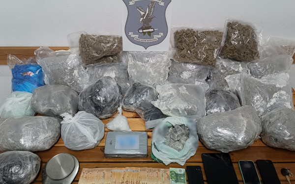Θεσσαλονίκη: Είχε στην «καβάτζα» του 18 κιλά κάνναβης και 1.300 γρ. κοκαΐνης