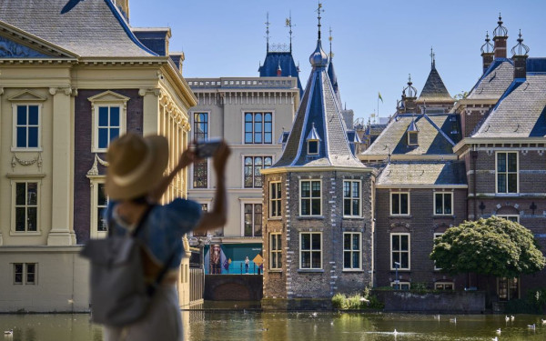 Ολλανδία: Ο δήμος της Χάγης κάνει έξωση στον πρωθυπουργό της χώρας