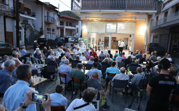 Στην Χαλκιδική ο Χάρης Δούκας - Δείτε φωτογραφίες