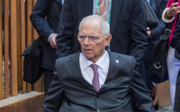 Γερμανία: Απόπειρα ανατροπής της Μέρκελ το 2015 αποκαλύπτουν τα απομνημονεύματα του Σόιμπλε