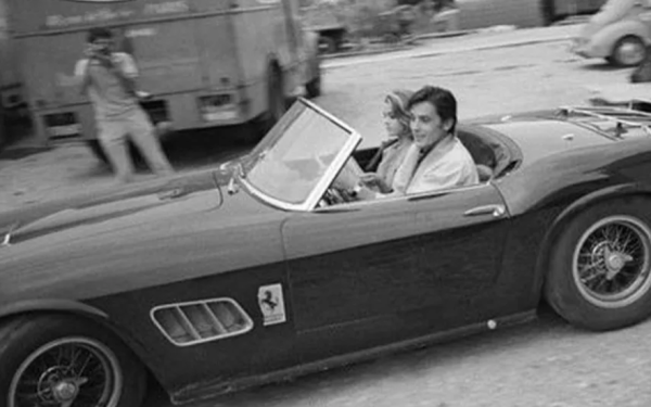 Ο Αλέν και η Φεράρι