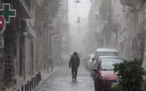 Φθινοπωρινός καιρός με βροχές και καταιγίδες - Ποιες περιοχές επηρεάζονται
