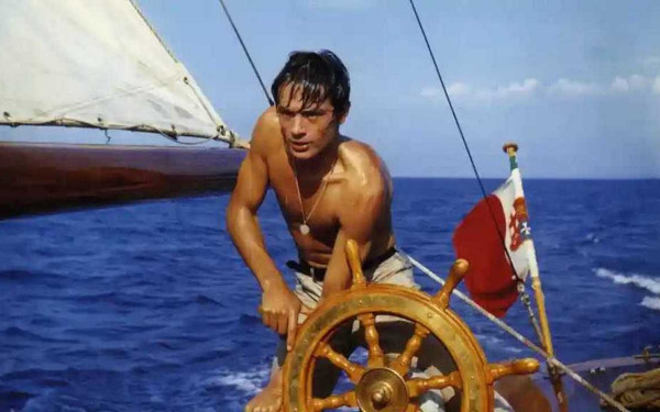 Άλεν Ντελόν: Η πιο όμορφη εικόνα των sixties. Του Κώστα Μπλιάτκα