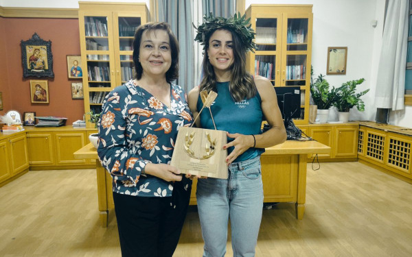 Καλαμαριά: Την χάλκινη Ολυμπιονίκη, Ζ. Φίτσιου, υποδέχθηκε η Χ. Αράπογλου