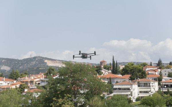 Ένα drone έγινε το «άγρυπνο μάτι» του δήμου Πυλαίας - Χορτιάτη για φωτιές - 24ωρη περιπολία στα δάση (βίντεο, φωτ.)