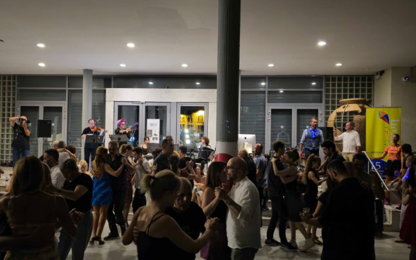 Θεσσαλονίκη: Μια μαγική βραδιά τάνγκο στο Αρχαιολογικό Μουσείο (φωτ.)