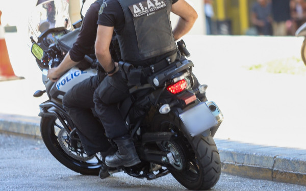 Θεσσαλονίκη: Δύο φοιτητές συνελήφθησαν με εκατοντάδες αρχεία παιδικής πορνογραφίας - Σε εξέλιξη μεγάλη επιχείρηση