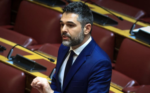 Boυλή: Ανακοινώθηκε στην ολομέλεια η ανεξαρτητοποίηση του Ιωάννη Σαρακιώτη - «Καλό του δρόμο» λέει ο ΣΥΡΙΖΑ