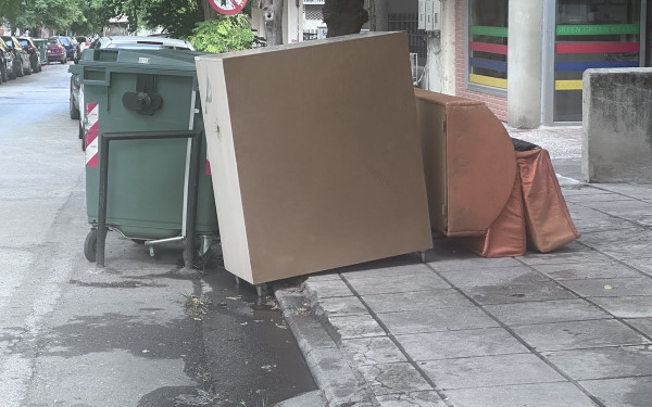 Δήμος Θεσσαλονίκης: Ξεκινά «πόλεμο» με τα ογκώδη αντικείμενα και τα εγκαταλελειμμένα οχήματα