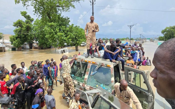 Αυξήθηκε ο αριθμός των νεκρών στη Νιγηρία μετά τις πλημμύρες - Έφτασε τους 30 και τους 400.000 οι εκτοπισμένοι (βίντεο, φωτ.)