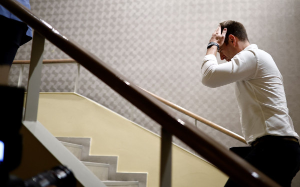 Χαμός στο ΣΥΡΙΖΑ για την πρόταση μομφής κατά Κασσελάκη - Mε κάλπη η ψηφοφορία, που πήγε για αύριο