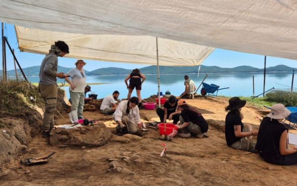 Βρέθηκαν σπάνια ευρήματα στον «Βοτανικό Κήπο» της Λίμνης Πλαστήρα (φωτ.)