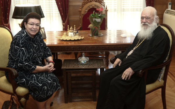 Συνάντηση Ιερώνυμου-Μενδώνη στην αρχιεπισκοπή - Συζήτησαν για τα μνημεία της Εκκλησίας