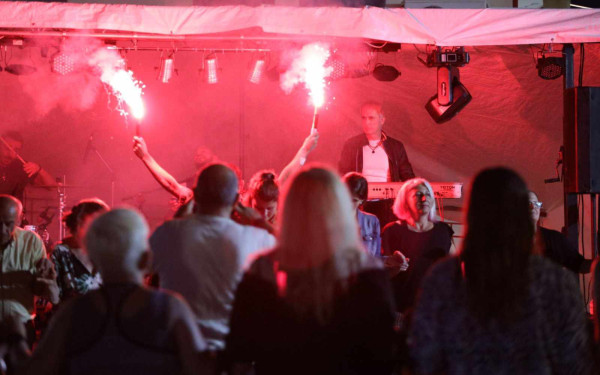 Ωραιόκαστρο: Αμείωτο κέφι και χορός στο ποντιακό γλέντι στο Μεσαίο παρά τη βροχή