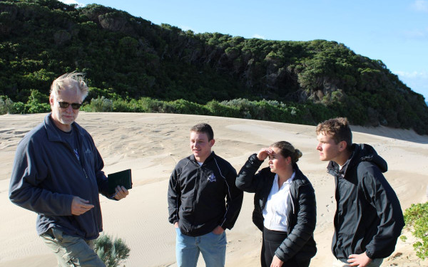 Εντυπωσιακές εικόνες από μετεωρίτη που έπεσε στη Νότια Αφρική - Είχε μέγεθος μοτοσικλέτας (βίντεο, φωτ.)