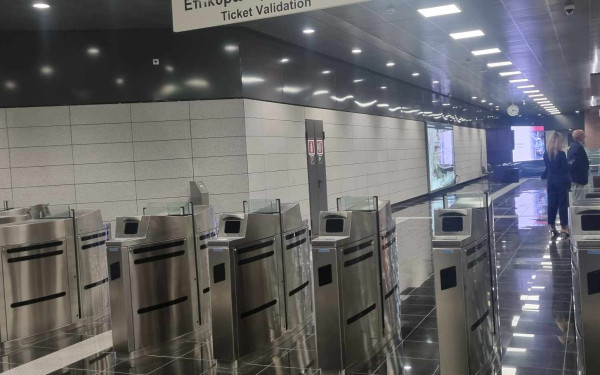 Θεσσαλονίκη: Το μπάχαλο με τα εισιτήρια στο μετρό, οι υπεύθυνοι και η ενδεδειγμένη λύση. Του Νίκου Ηλιάδη
