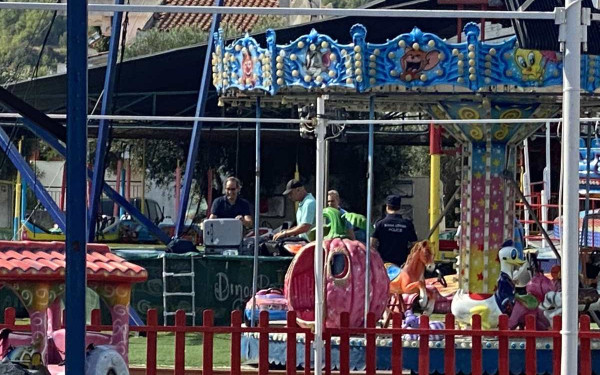 Δυστύχημα σε λούνα παρκ στη Χαλκιδική: Κακουργηματική δίωξη για τον ιδιοκτήτη, τον χειριστή του παιχνιδιού και τον μηχανικό