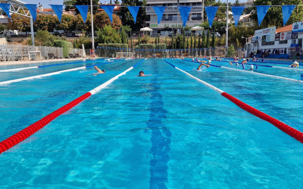 Ωραιόκαστρο: Θα κολυμπήσουν νύχτα στην πισίνα σερί για ένα ολόκληρο 12ωρο