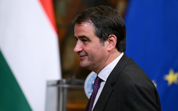 ΕΕ: Τι σημαίνει η ανάληψη της θέσης του αντιπροέδρου της Κομισιόν από τον ακροδεξιό Φίτο