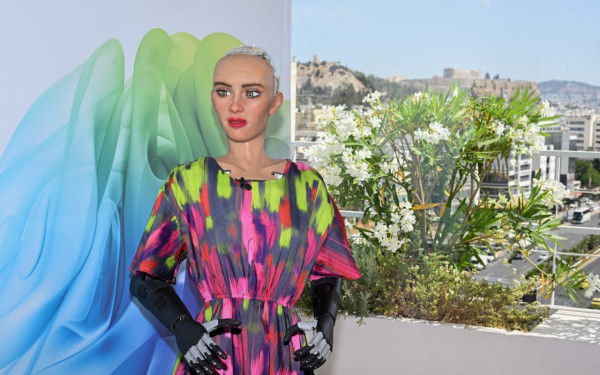 Θεσσαλονίκη: Το Ρομπότ Σοφία στην 88η ΔΕΘ