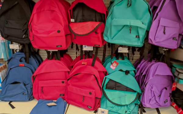 Σχολικά είδη: Πως κινούνται οι τιμές τους στα σούπερ μάρκετ - Τι επιβεβαιώνει το ΙΕΛΚΑ