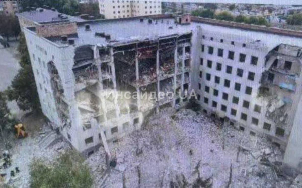 Νέο λουτρό αίματος στην Ουκρανία: 41 νεκροί από βαλλιστική επίθεση της Ρωσίας (βίντεο, φωτ.)