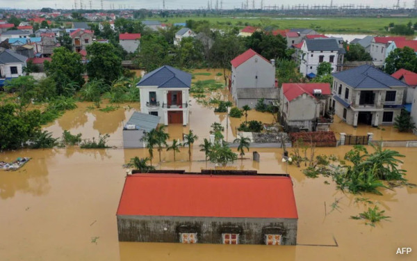 Βιετνάμ: Στους 143 οι νεκροί μετά την επέλαση του τυφώνα Γιάγκι