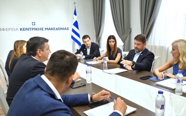 Θεσσαλονίκη: Συνάντηση Χαρδαλιά - Τζιτζικώστα πριν από τη συνεδρίαση του ΔΣ της ΕΝΠΕ