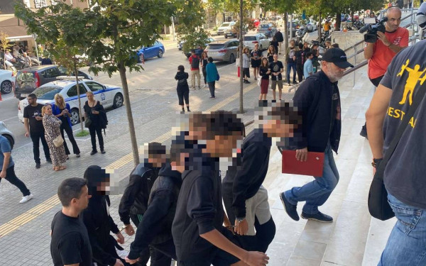 Πολίχνη: Ο 16χρονος ήρθε από την Πτολεμαΐδα να δει την κοπέλα του και τον έδειραν λόγω ζήλιας - Πήρε εξιτήριο από το ΑΧΕΠΑ