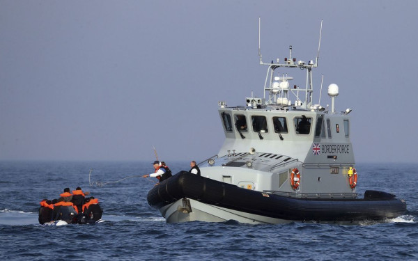 Γαλλία: Διασώθηκαν 107 μετανάστες στο στενό της Μάγχης την ημέρα των Χριστουγέννων