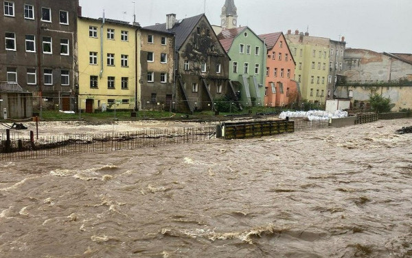 Πλημμύρες στην Κεντρική Ευρώπη: Εκτεταμένες καταστροφές - Αυξάνεται ο απολογισμός των νεκρών